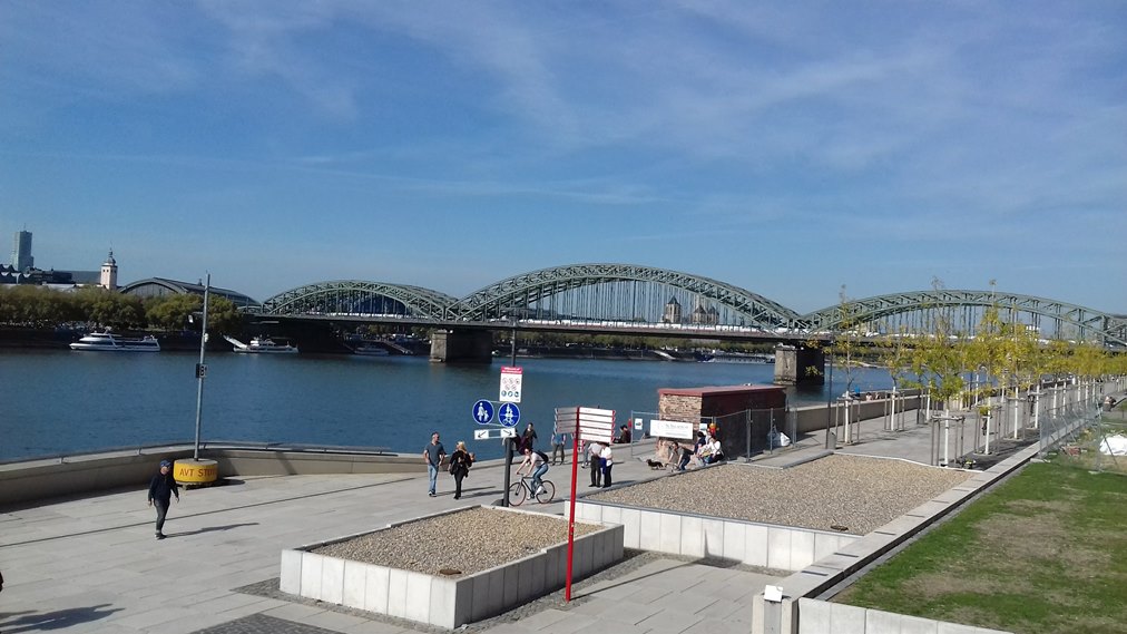 Die neue Rheinpromenade